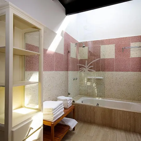 Villa Comfortable In With Swimming Pool *